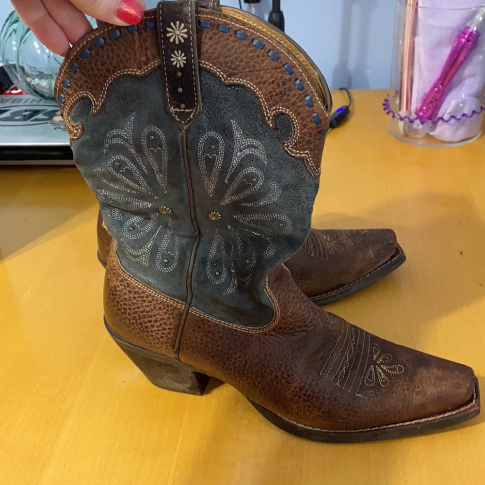 Women’s Ariat 8.5B Western Boots